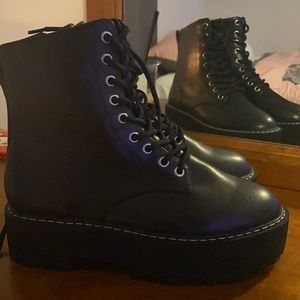 Size 38 black combat boots